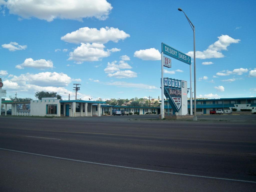 Desert Skies Motel Gallup Buitenkant foto